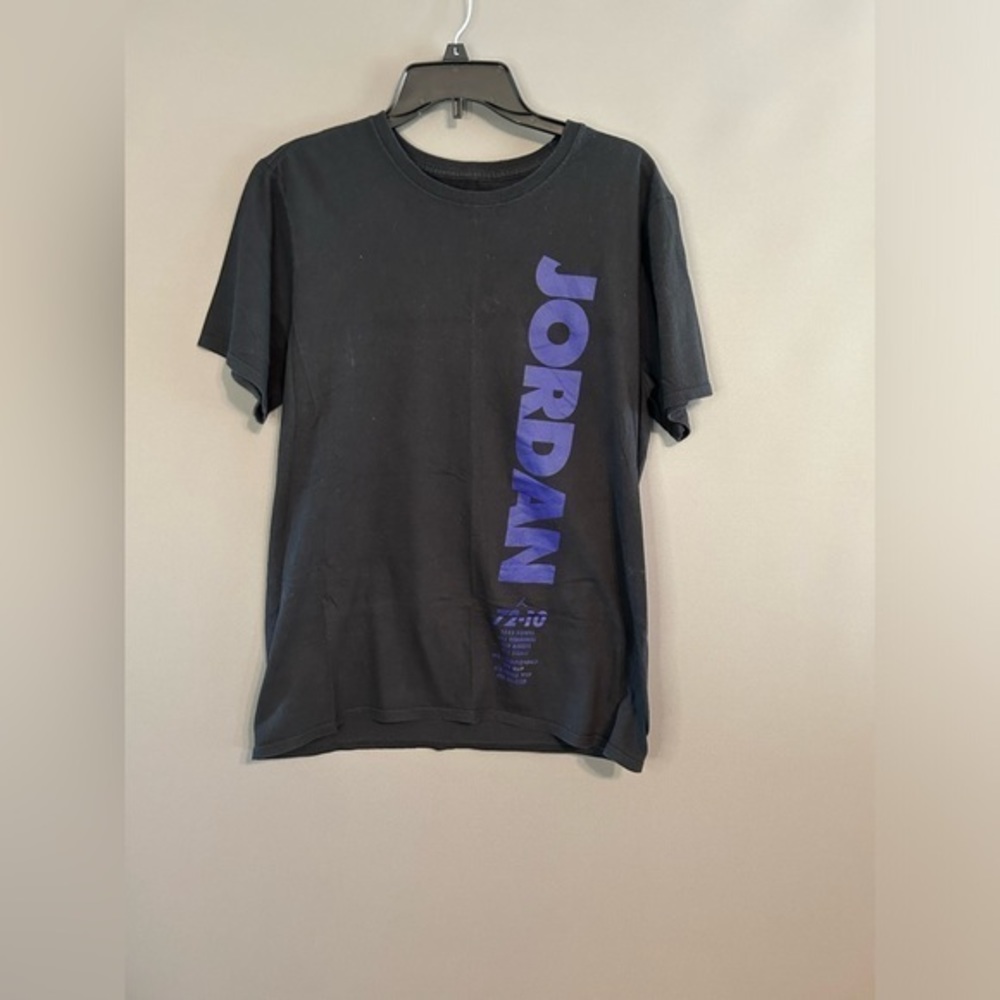 Nike tee
